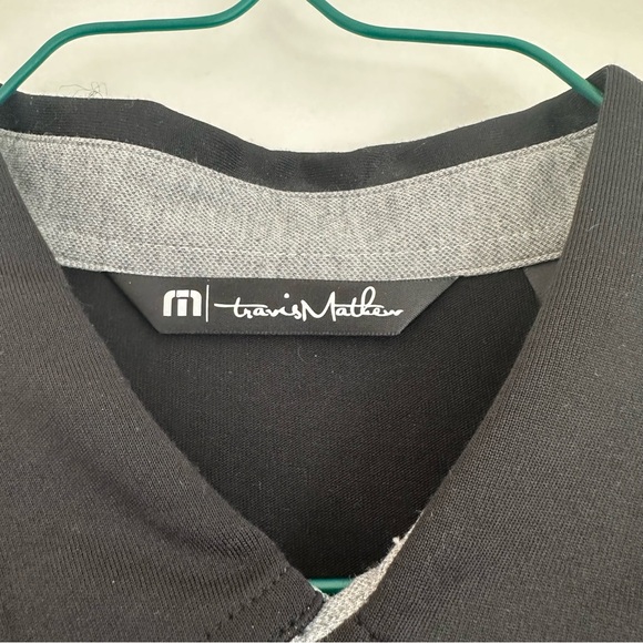Travis Mathew Black & Striped Golf Polo Size Large - Picture 2 of 10